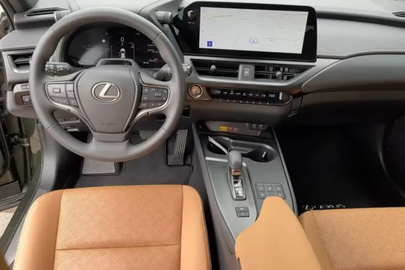 Lexus UX din 2024 cu 1.628 km - oferta LEX110012 - foto 5