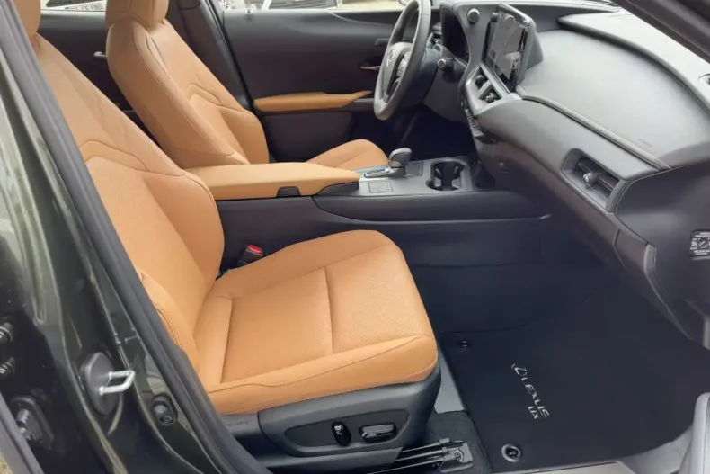 Lexus UX din 2024 cu 1.628 km - oferta LEX110012 - foto 8