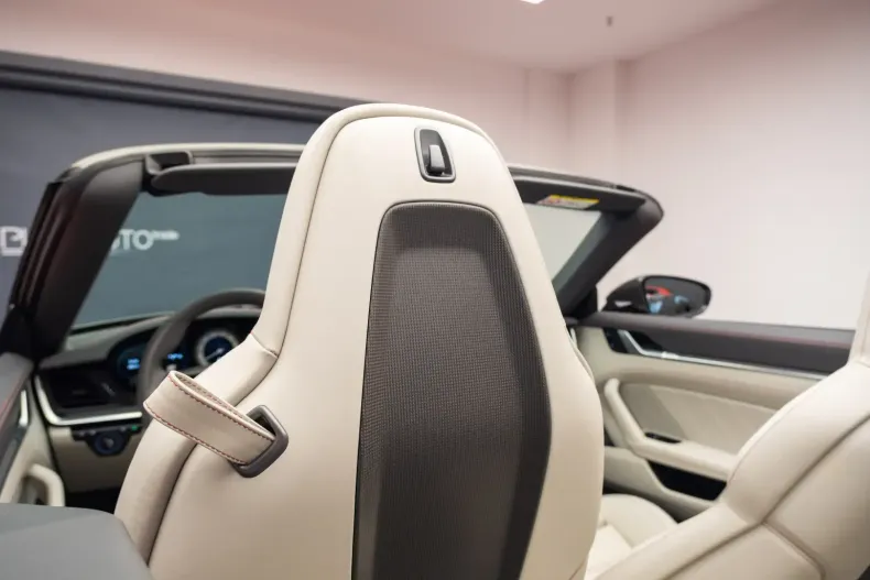 Porsche 911 din 2023 cu 18.200 km - oferta POR110014 - foto 17