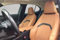 Lexus UX din 2022 cu 19.720 km - oferta LEX110015 - foto 4