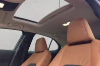 Lexus UX din 2022 cu 19.720 km - oferta LEX110015 - foto 8