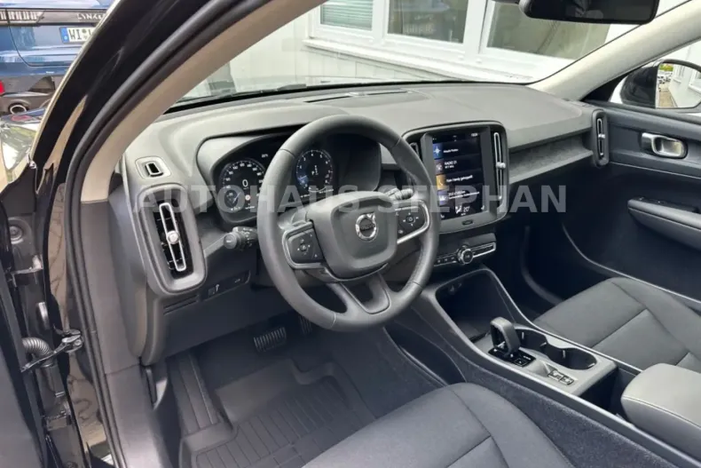 Volvo XC40 din 2023 cu 9.000 km - oferta VOL110032 - foto 7