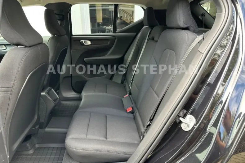 Volvo XC40 din 2023 cu 9.000 km - oferta VOL110032 - foto 9