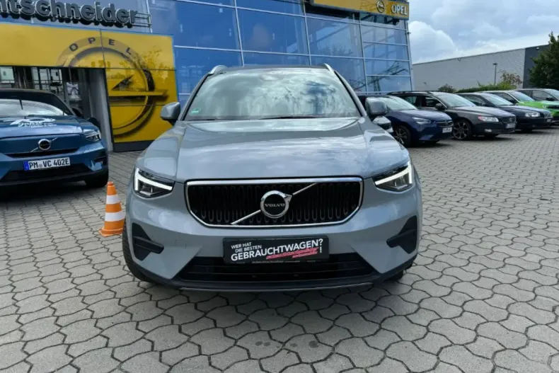 Volvo XC40 din 2024 cu 8.044 km - oferta VOL110033 - foto 2