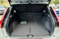 Volvo XC40 din 2024 cu 8.044 km - oferta VOL110033 - foto 13