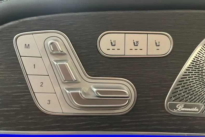 Mercedes-Benz GLE 63 AMG din 2023 cu 14.000 km - oferta MER110037 - foto 24