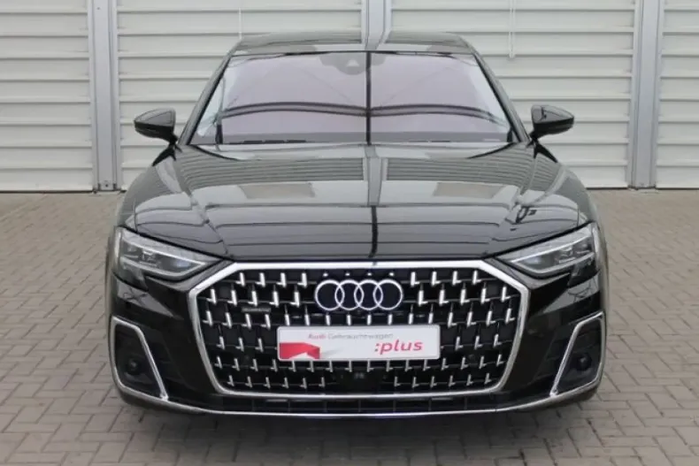 Audi A8 din 2022 cu 69.990 km - oferta AUD110038 - foto 2