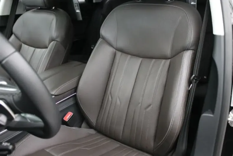 Audi A8 din 2022 cu 69.990 km - oferta AUD110038 - foto 9