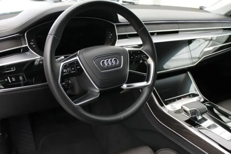 Audi A8 din 2022 cu 69.990 km - oferta AUD110038 - foto 10