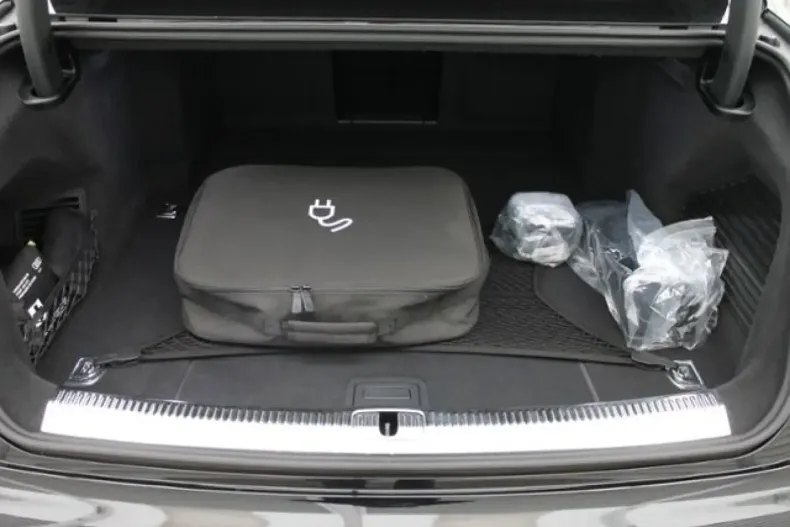 Audi A8 din 2022 cu 69.990 km - oferta AUD110038 - foto 15