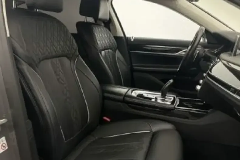 BMW 750 din 2021 cu 79.987 km - oferta BMW110040 - foto 8