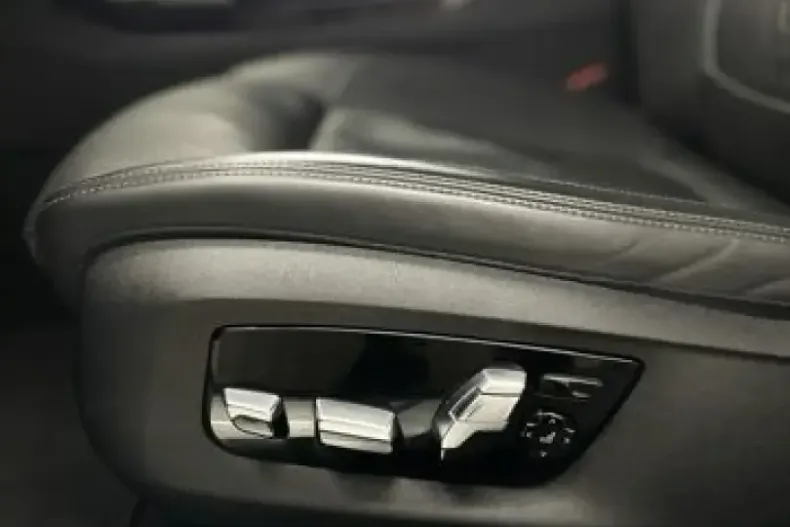 BMW 750 din 2021 cu 79.987 km - oferta BMW110040 - foto 19