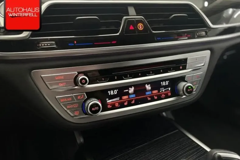 BMW 750 din 2021 cu 79.987 km - oferta BMW110040 - foto 27