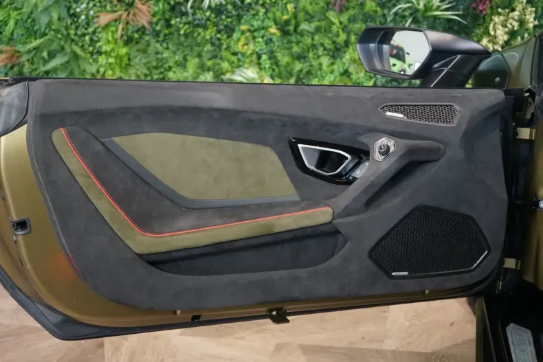 Lamborghini Huracán din 2023 cu 11.984 km - oferta LAM110050 - foto 13