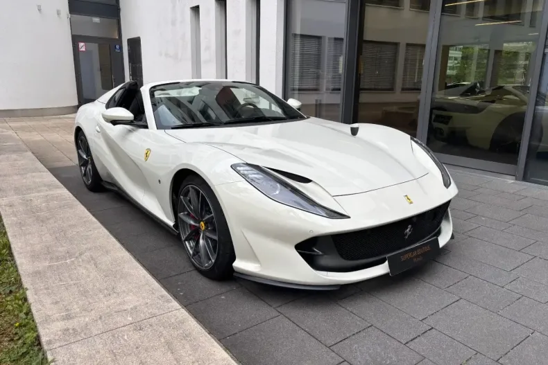 Ferrari 812 din 2022 cu 9.090 km - oferta FER110054 - foto 4