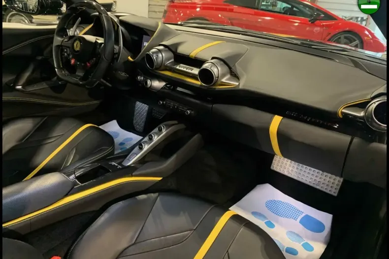 Ferrari 812 din 2020 cu 9.850 km - oferta FER110055 - foto 13