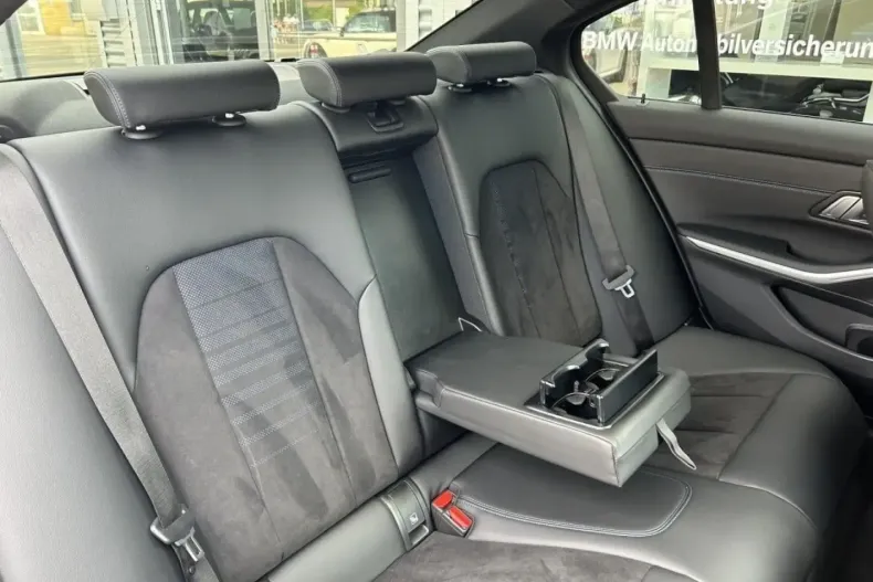 BMW 320 din 2023 cu 48.315 km - oferta BMW110057 - foto 18