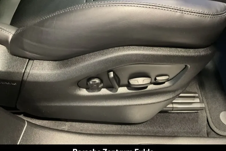 Porsche Cayenne din 2024 cu 15.900 km - oferta POR110058 - foto 22