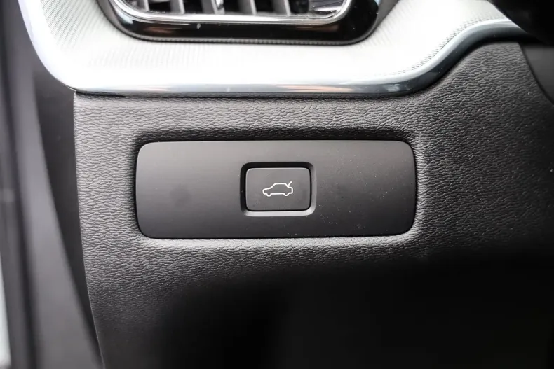 Volvo XC60 din 2023 cu 15.659 km - oferta VOL110062 - foto 11