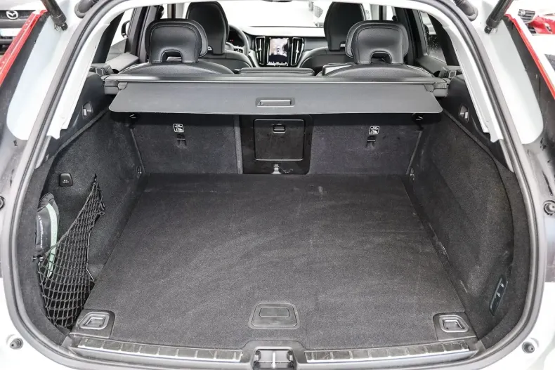 Volvo XC60 din 2023 cu 15.659 km - oferta VOL110062 - foto 16