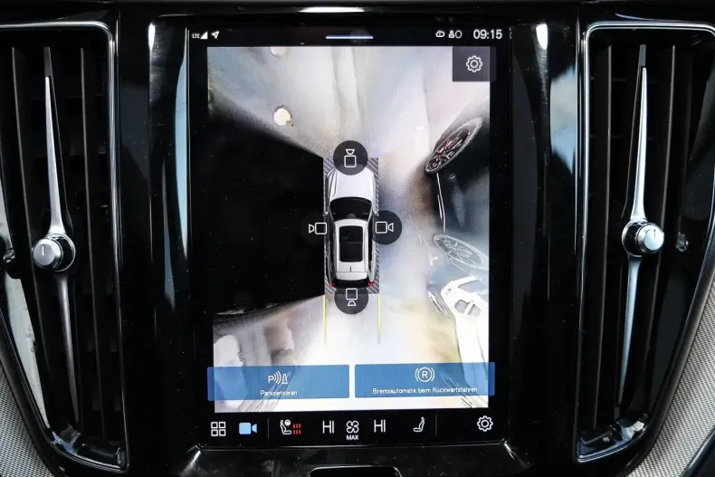 Volvo XC60 din 2023 cu 23.231 km - oferta VOL110064 - foto 9