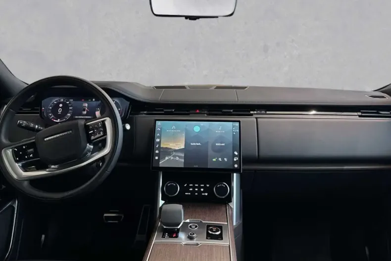 Land Rover Range Rover din 2023 cu 4.500 km - oferta LAN110070 - foto 4