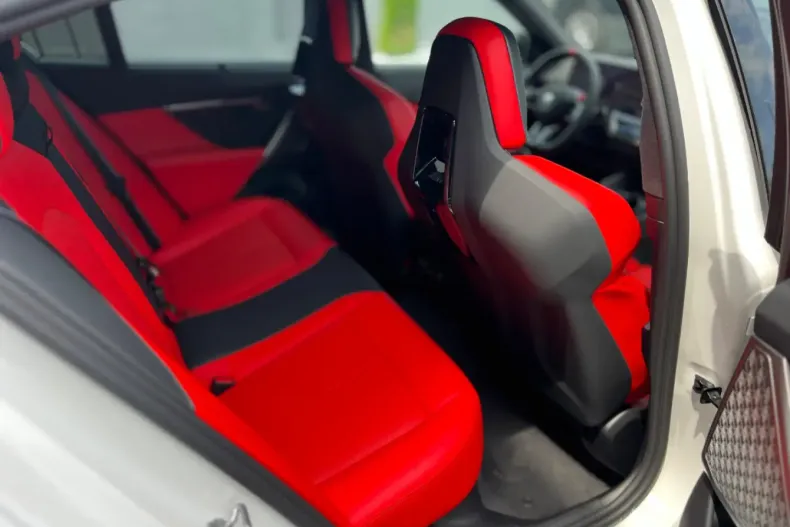 BMW M5 din 2025 cu 50 km - oferta BMW110073 - foto 29