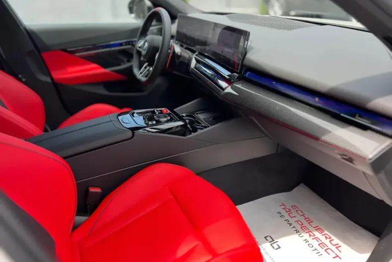 BMW M5 din 2025 cu 50 km - oferta BMW110073 - foto 31