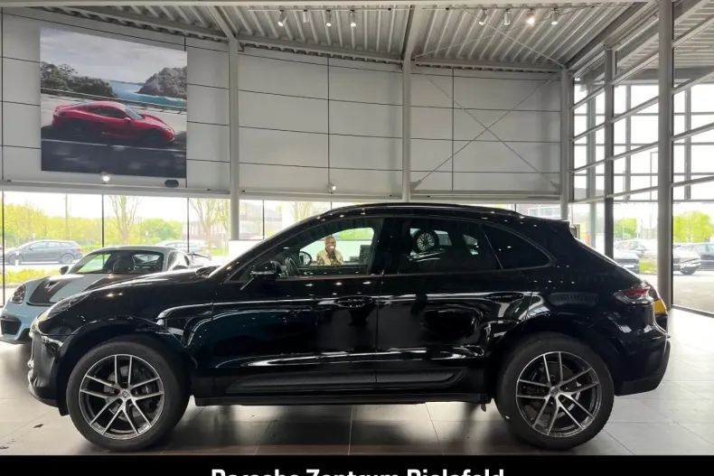 Porsche Macan din 2024 cu 21.689 km - oferta POR110079 - foto 2