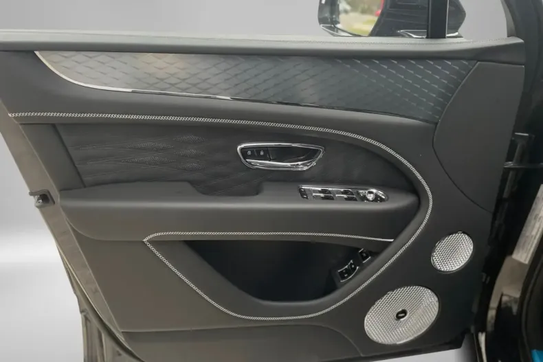 Bentley Bentayga din 2024 cu 9.500 km - oferta BEN110083 - foto 7