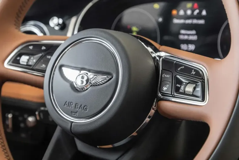 Bentley Bentayga din 2023 cu 7.900 km - oferta BEN110085 - foto 12