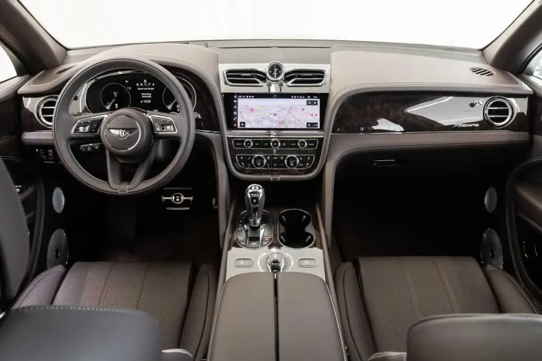 Bentley Bentayga din 2024 cu 9.900 km - oferta BEN110087 - foto 7