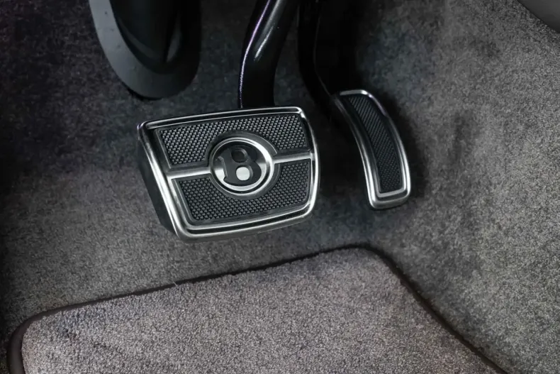 Bentley Bentayga din 2024 cu 9.900 km - oferta BEN110087 - foto 13