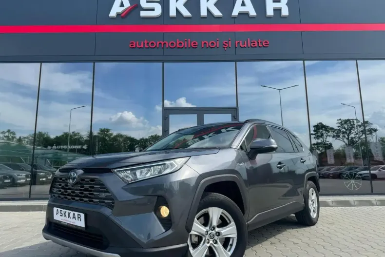 Toyota RAV4 din 2021 cu 65.437 km - oferta TOY110092 - foto 1
