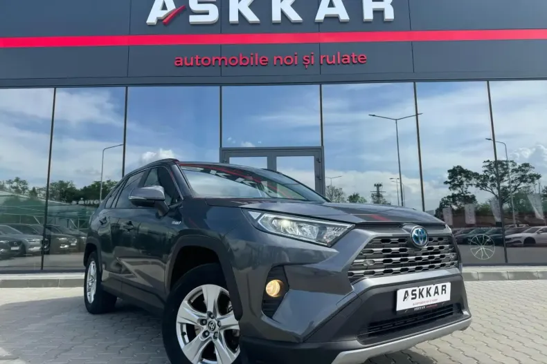 Toyota RAV4 din 2021 cu 65.437 km - oferta TOY110092 - foto 2