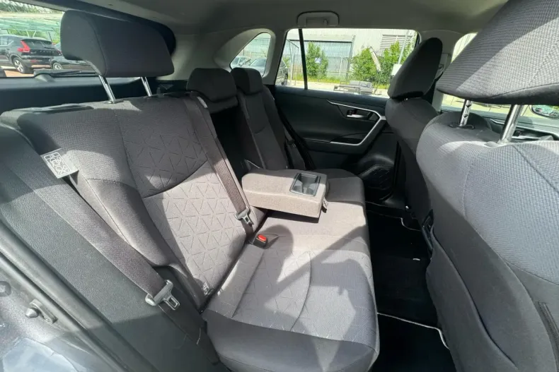 Toyota RAV4 din 2021 cu 65.437 km - oferta TOY110092 - foto 16