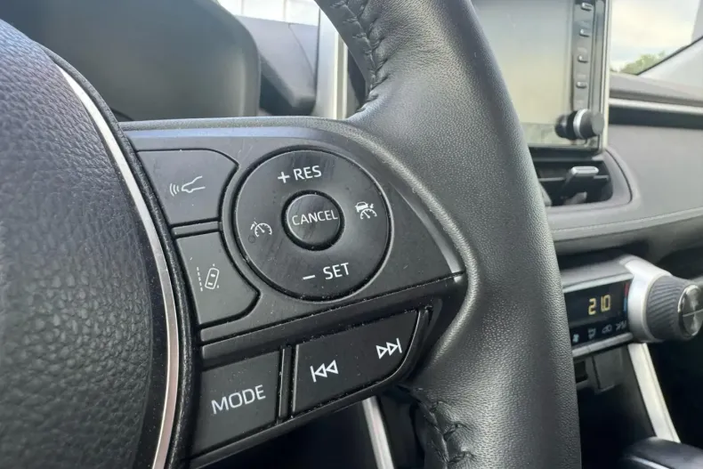 Toyota RAV4 din 2021 cu 65.437 km - oferta TOY110092 - foto 18