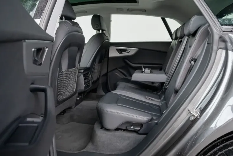 Audi Q8 din 2021 cu 20.999 km - oferta AUD110093 - foto 7