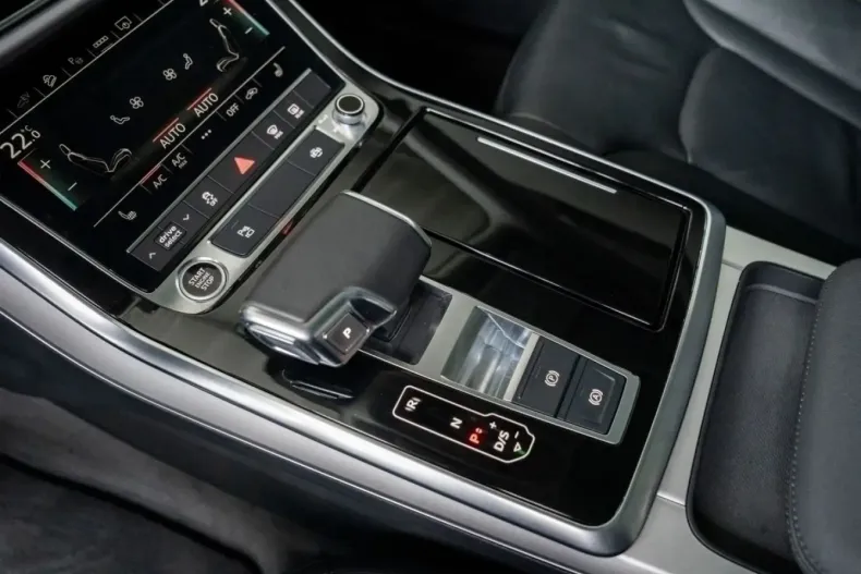 Audi Q8 din 2021 cu 20.999 km - oferta AUD110093 - foto 18