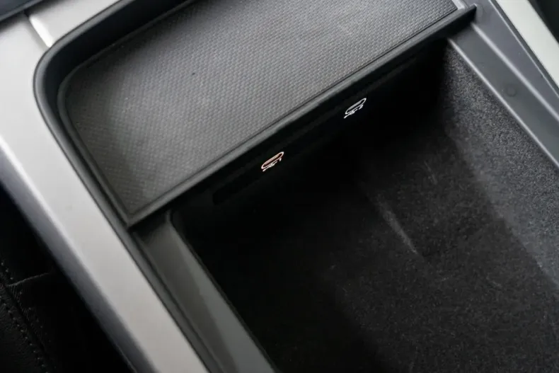 Audi Q8 din 2021 cu 20.999 km - oferta AUD110093 - foto 19