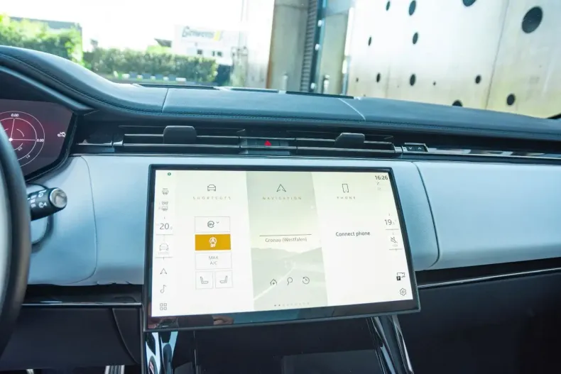 Land Rover Range Rover Sport din 2024 cu 18.381 km - oferta LAN110095 - foto 21