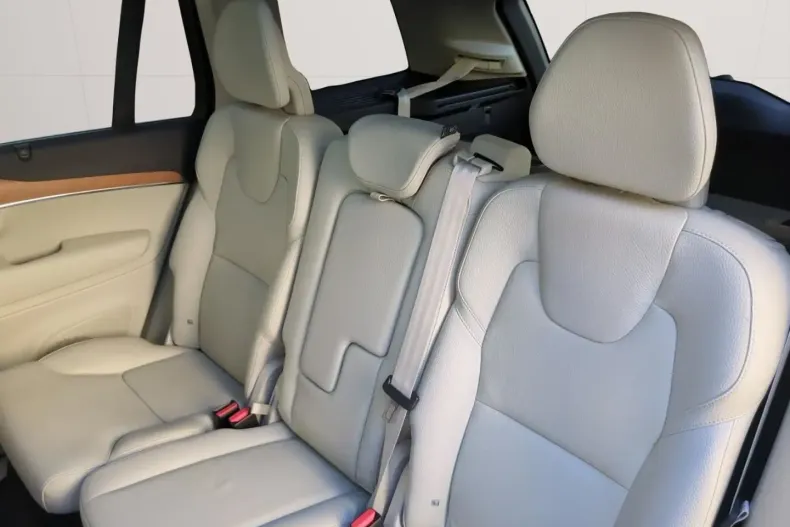 Volvo XC90 din 2021 cu 25.500 km - oferta VOL110098 - foto 10