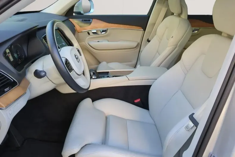 Volvo XC90 din 2021 cu 25.500 km - oferta VOL110098 - foto 16