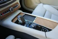 Volvo XC90 din 2021 cu 25.500 km - oferta VOL110098 - foto 20