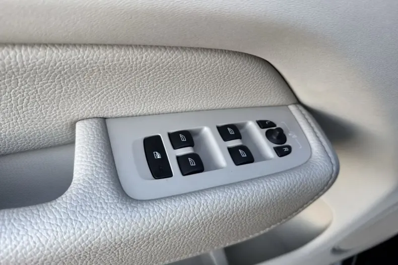 Volvo XC60 din 2020 cu 70.800 km - oferta VOL110100 - foto 22