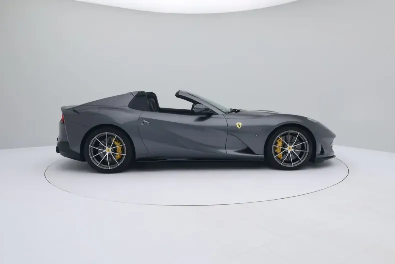 Ferrari 812 din 2022 cu 4.947 km - oferta FER110103 - foto 4