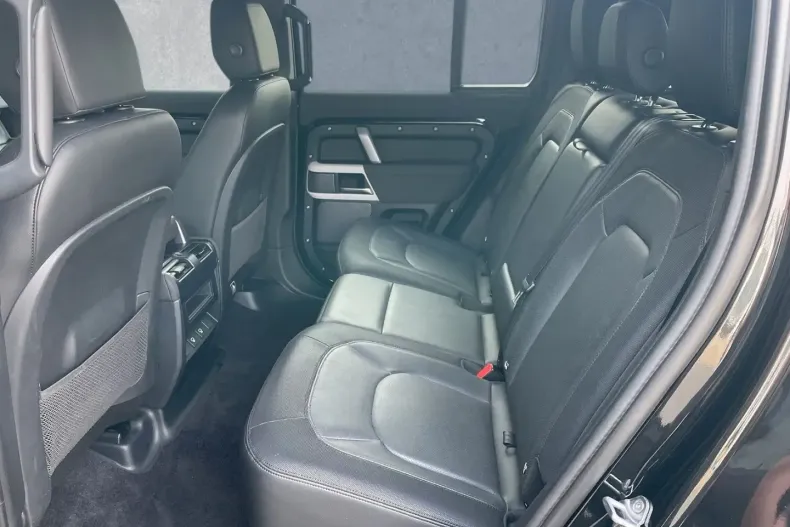 Land Rover Defender din 2022 cu 84.596 km - oferta LAN110107 - foto 14