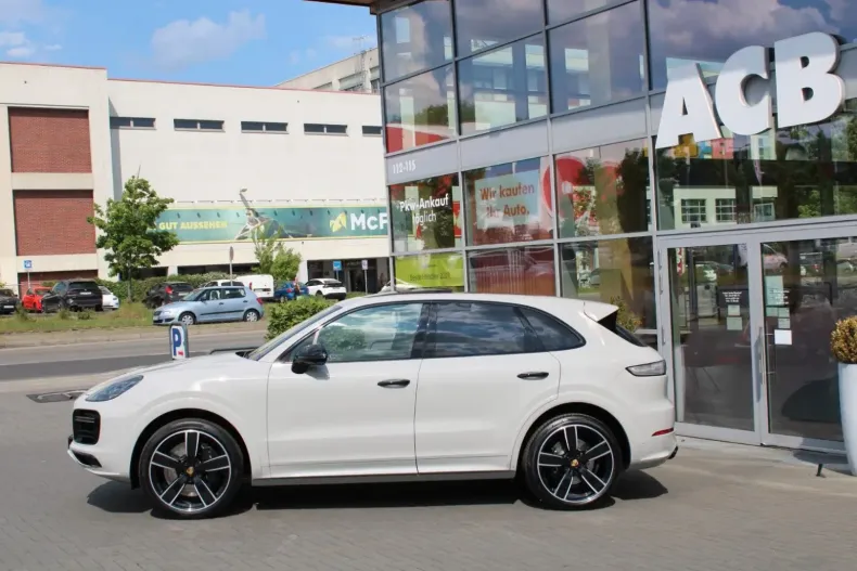 Porsche Cayenne din 2023 cu 42.500 km - oferta POR110110 - foto 3