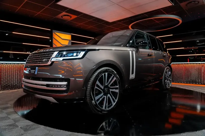 Land Rover Range Rover din 2023 cu 16.900 km - oferta LAN110111 - foto 1