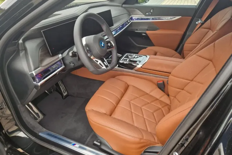 BMW 760 din 2024 cu 4.000 km - oferta BMW110112 - foto 4